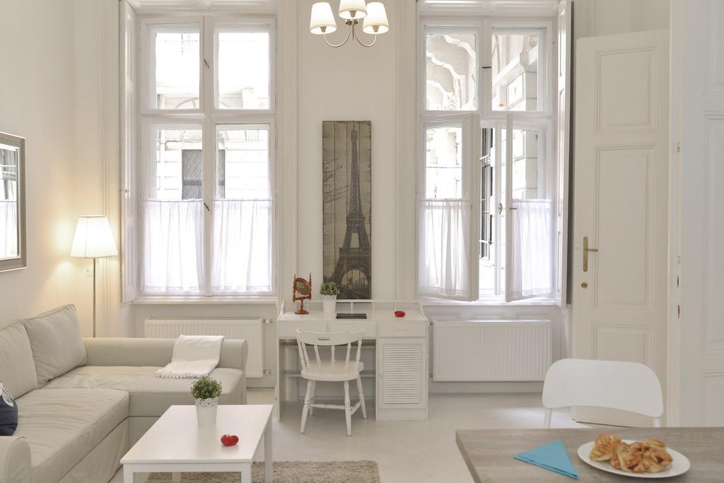 Paris Apartment Budapest Rom bilde